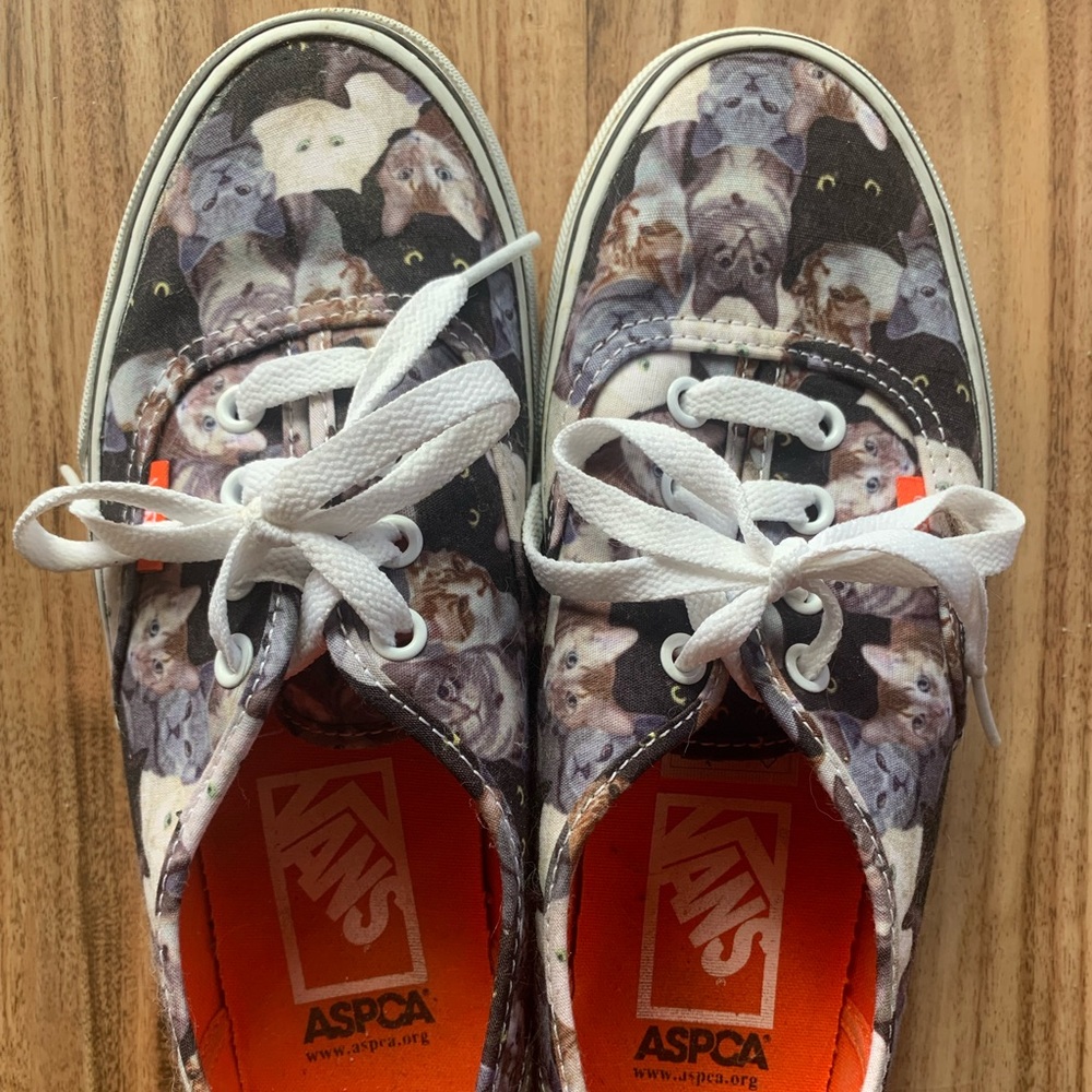 Vans kitty cat shoes